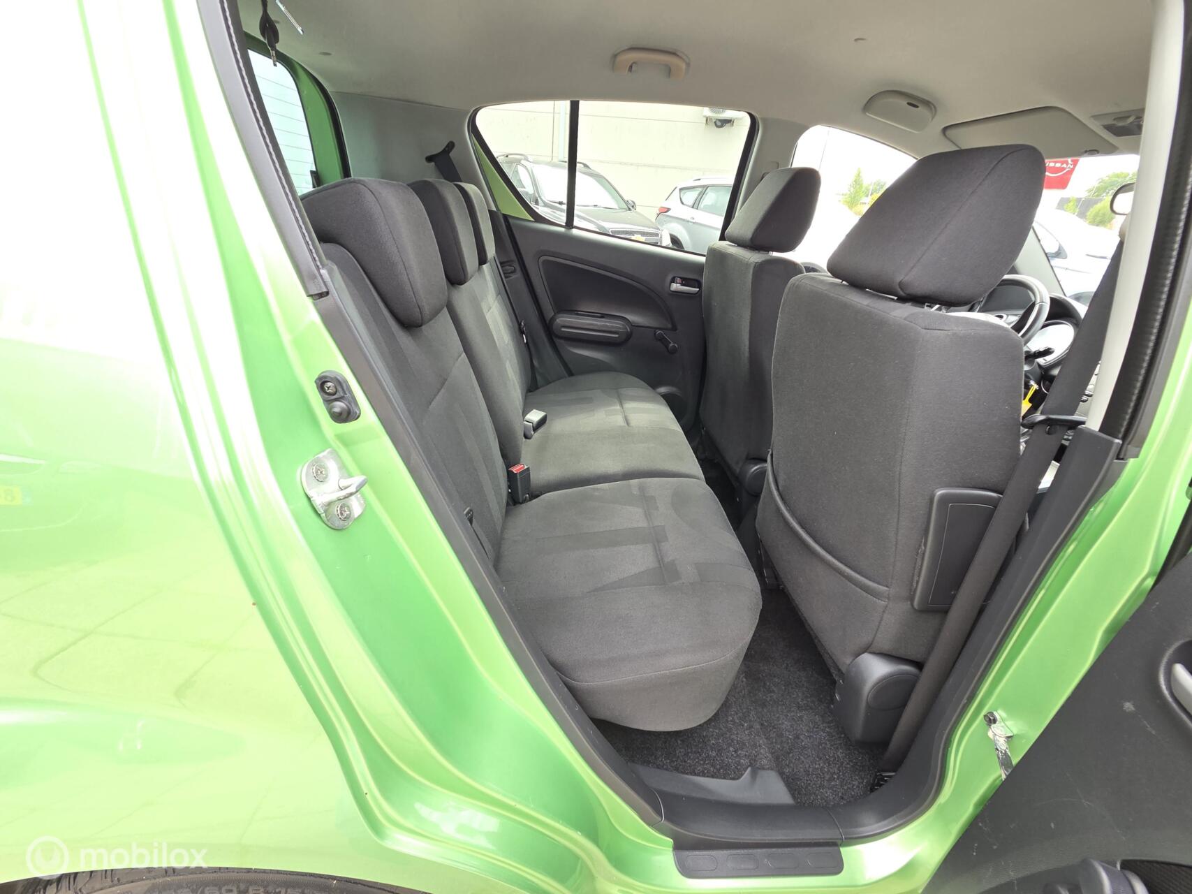 Foto van Opel Agila