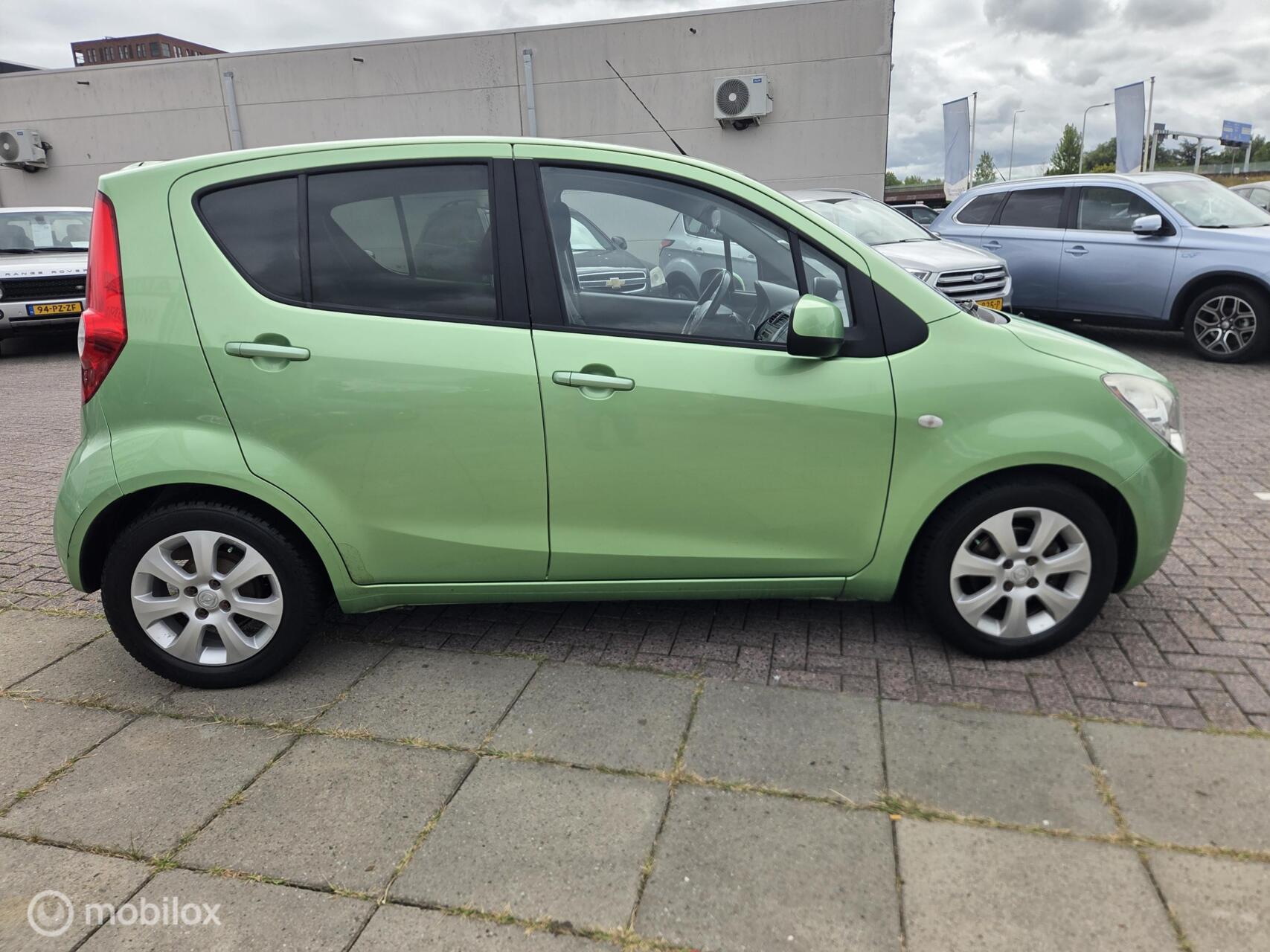 Foto van Opel Agila