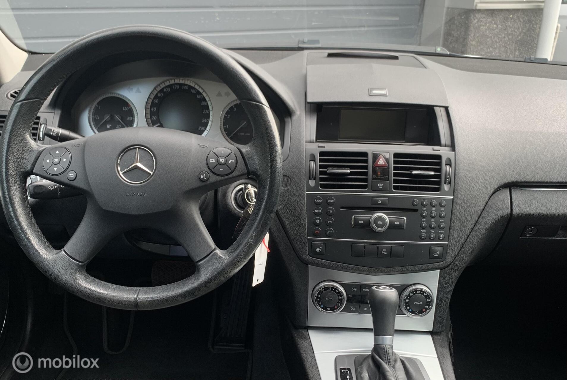 Foto van Mercedes-Benz C 180 Kompressor