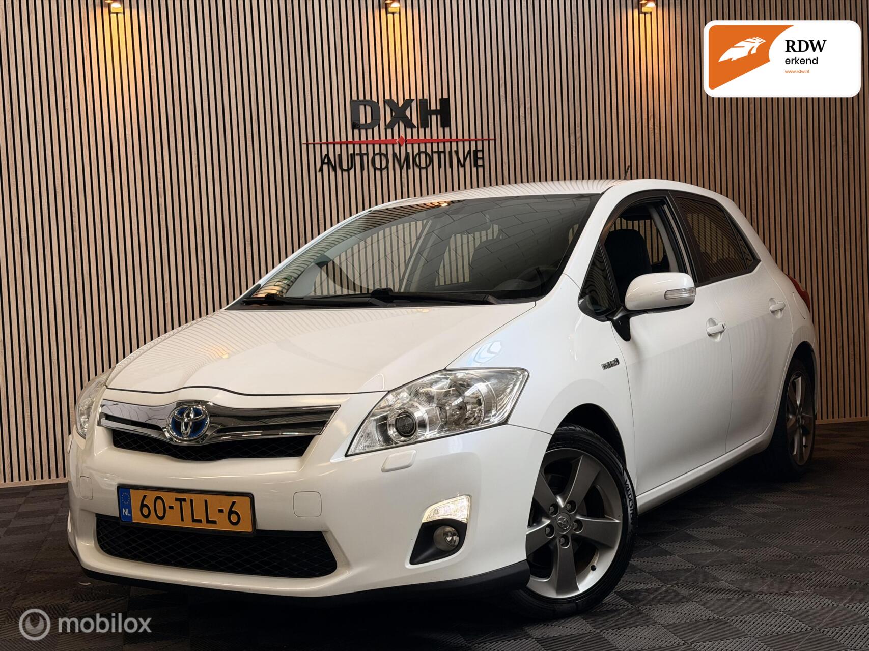 Toyota Toyota Auris 1.8 Full Hybrid Executive APK-9/2027 XENON NAVI 2012 - voorkant