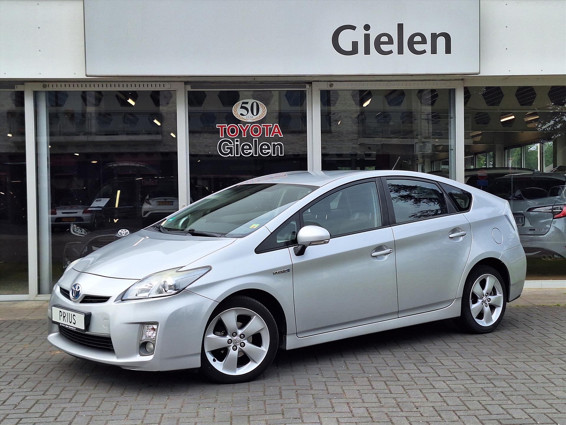 Toyota Toyota Prius 1.8 Full Hybrid Aspiration | 17 inch, Keyless, Head up display, Parkeersensoren, Cruise control, Climate control 2009 - voorkant