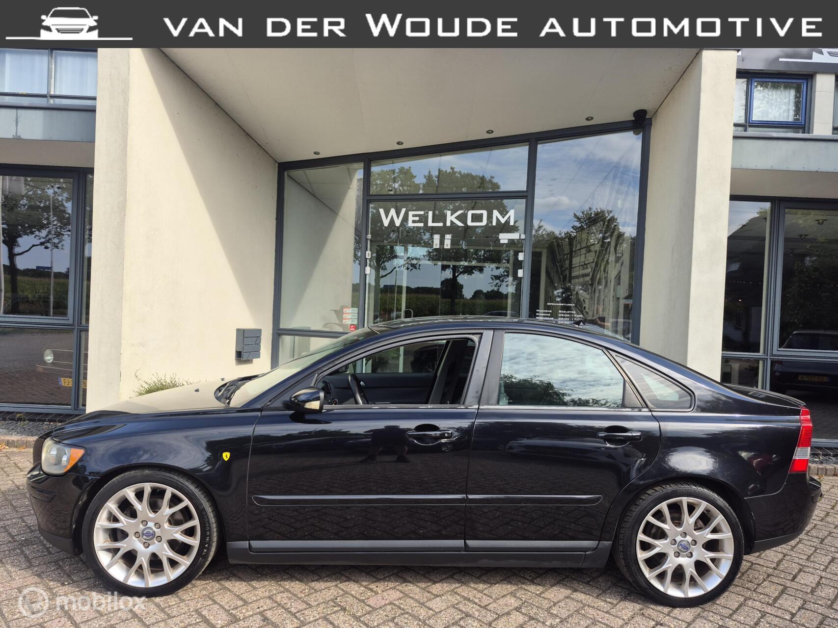 Volvo S40 2.4 Summum '06|Clima|Cruise|Xenon|Leder|Trekhaak! 2006 - voorkant