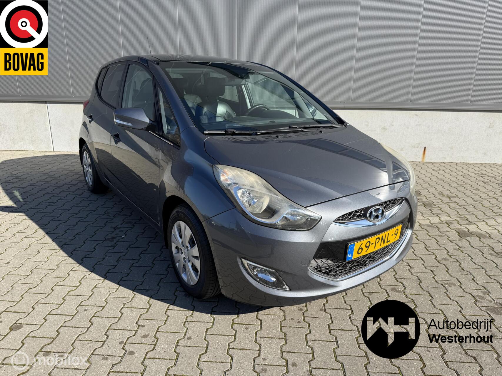 Hyundai Ix20 1.6i i-Catcher|AUTOMAAT|PANORAMADAK|NAVI|LEER 2011 - voorkant