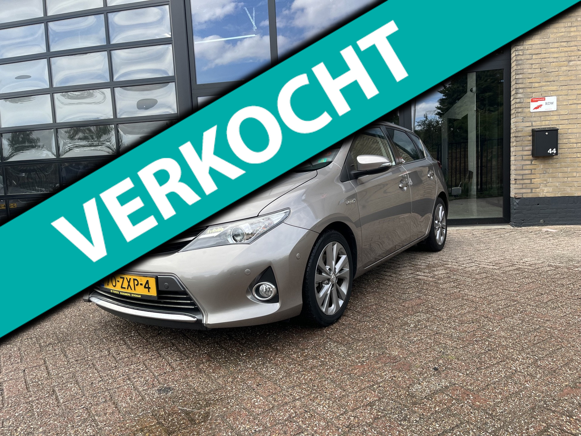 Toyota Toyota Auris Hybrid Executive , Navi, Trekhaak,Camera 2013 - voorkant