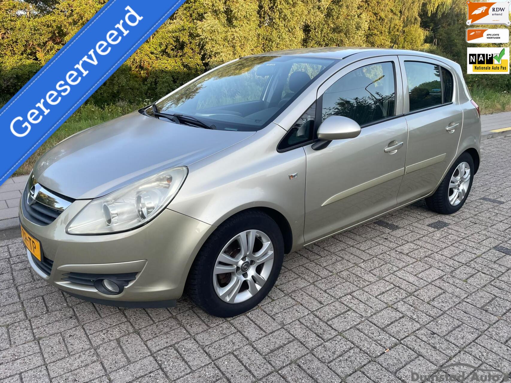 Opel Corsa 1.4-16V Cosmo|Vol Automaat|Airco|5drs 2008 - voorkant