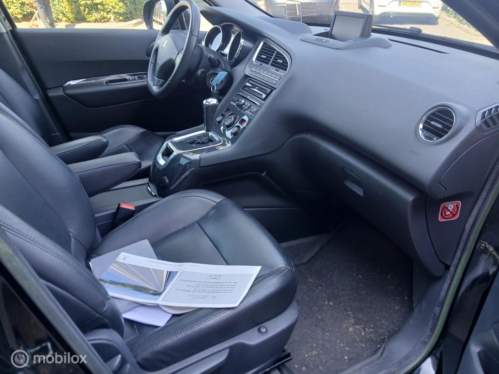 Foto van Peugeot 5008