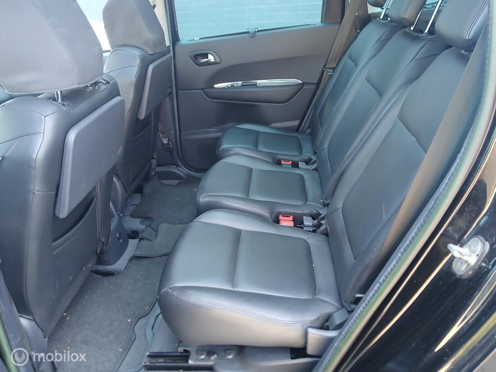Foto van Peugeot 5008