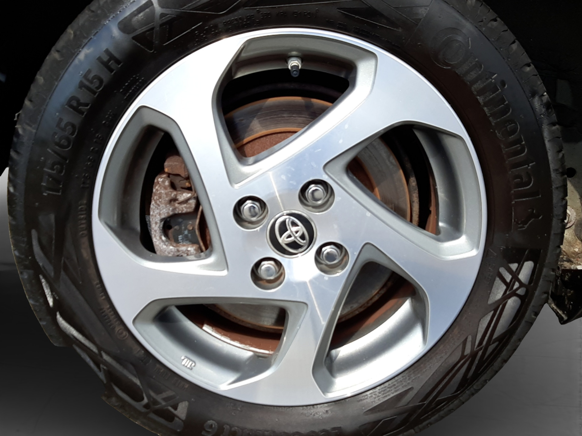 Foto van Toyota Toyota Yaris Hybrid