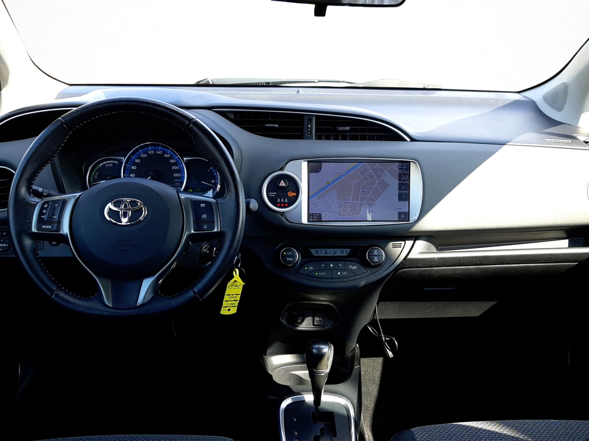 Foto van Toyota Toyota Yaris Hybrid