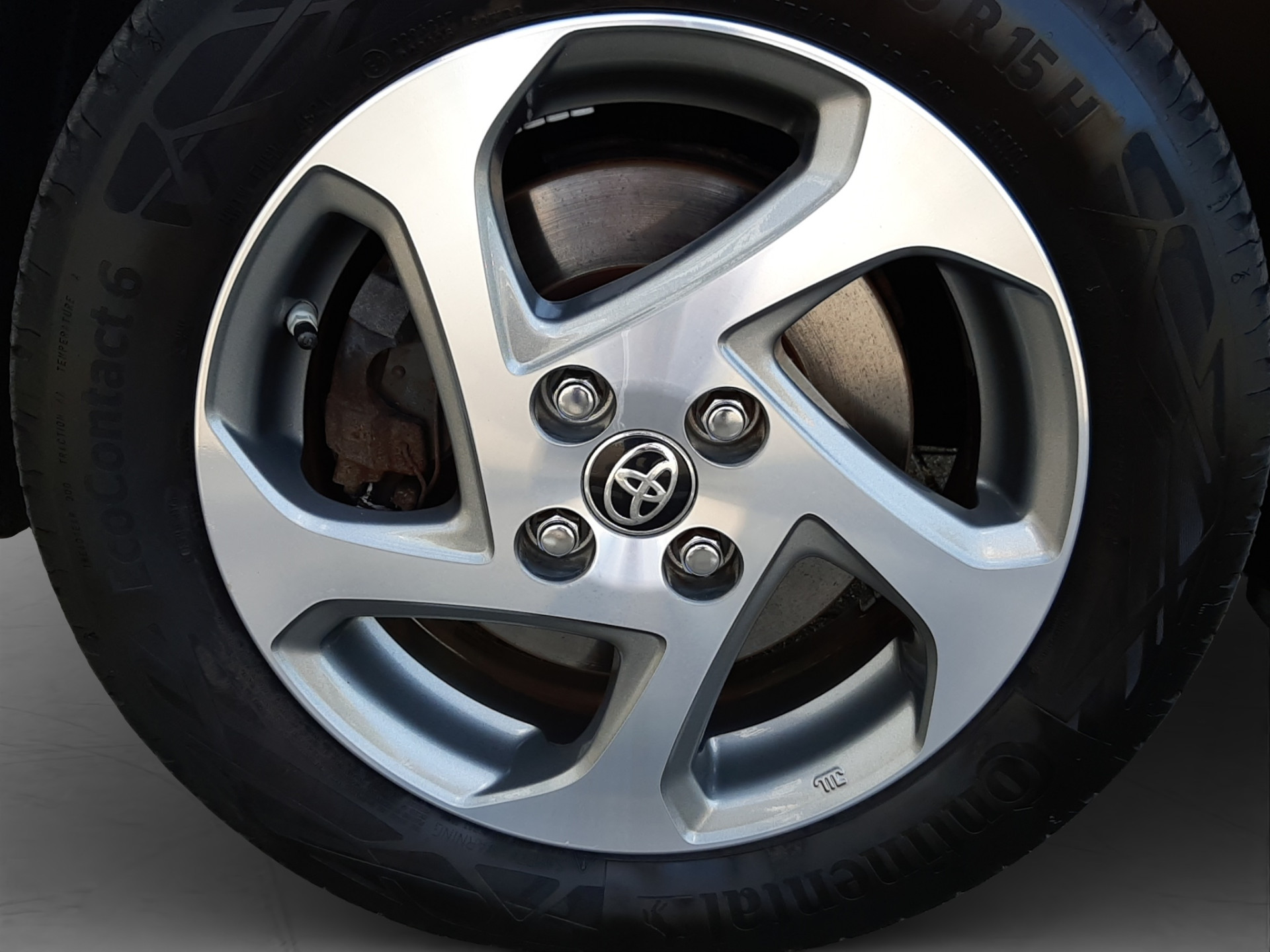 Foto van Toyota Toyota Yaris Hybrid