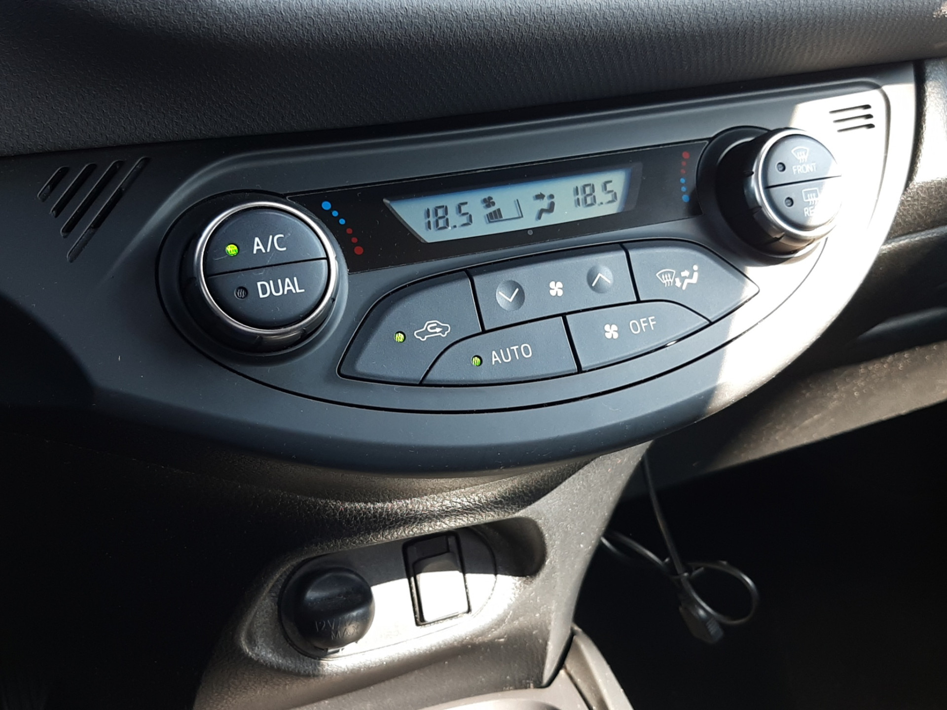 Foto van Toyota Toyota Yaris Hybrid