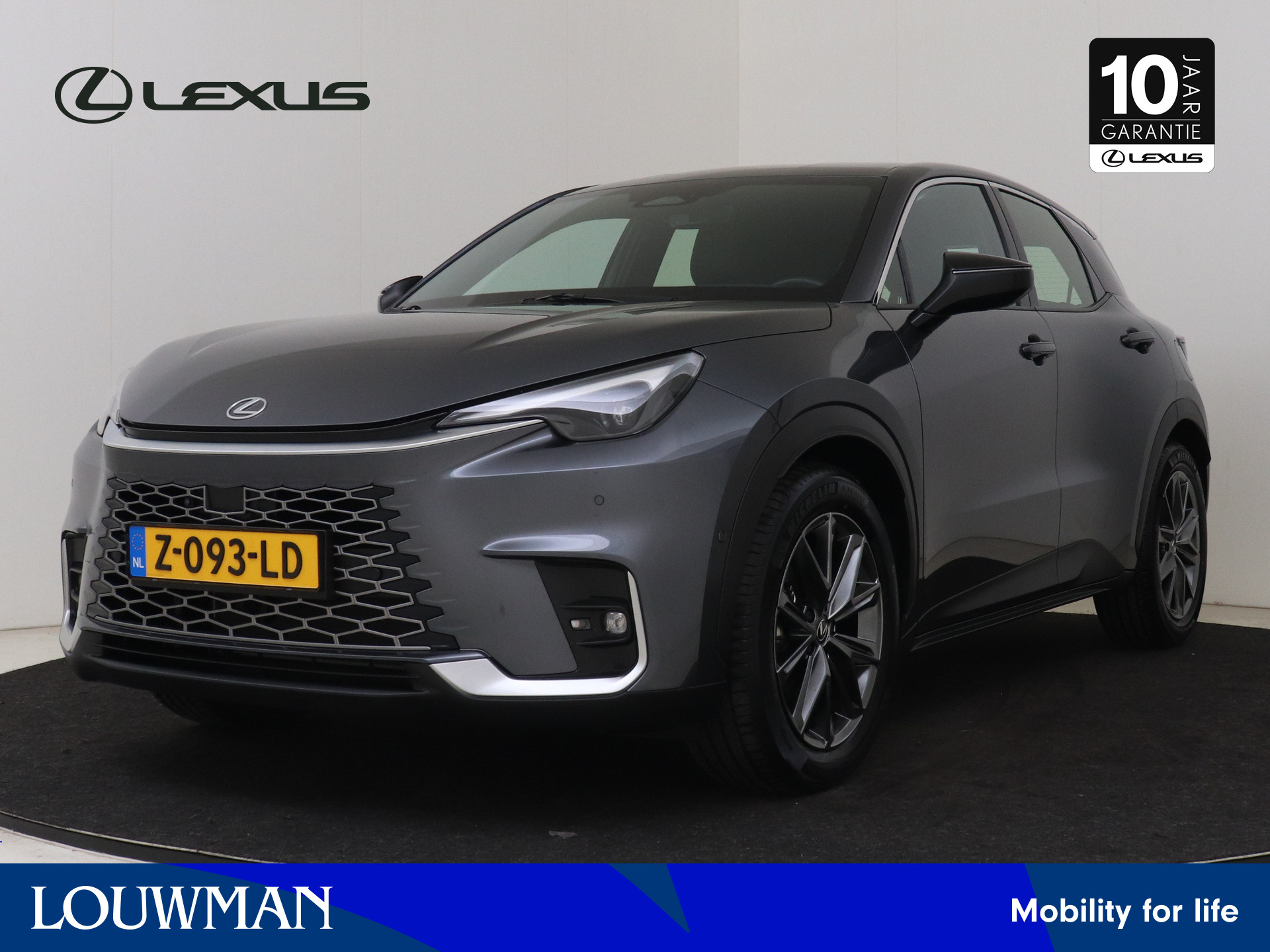 Lexus Lexus LBX Relax + Advanced Pakket 2024 - voorkant
