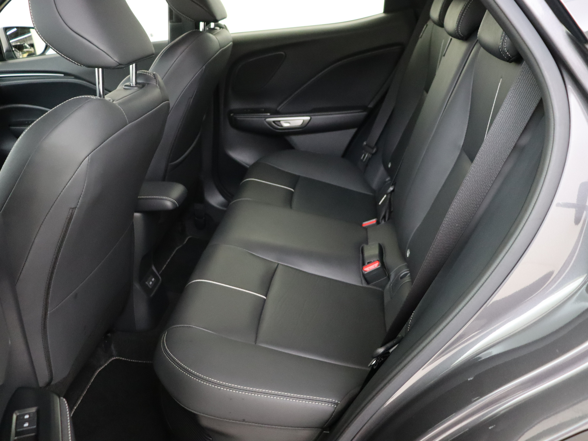 Foto van Lexus Lexus LBX