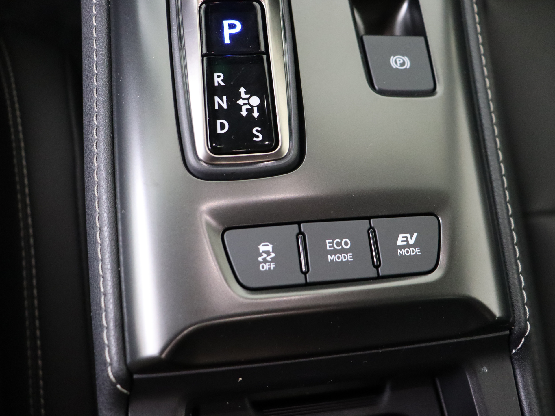 Foto van Lexus Lexus LBX