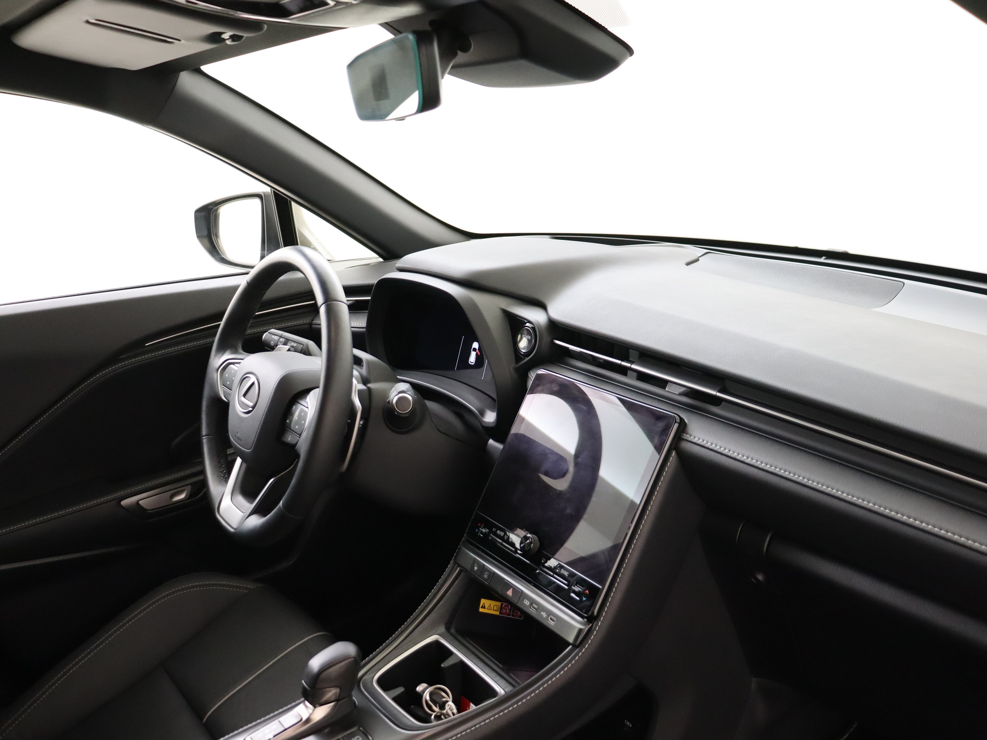 Foto van Lexus Lexus LBX
