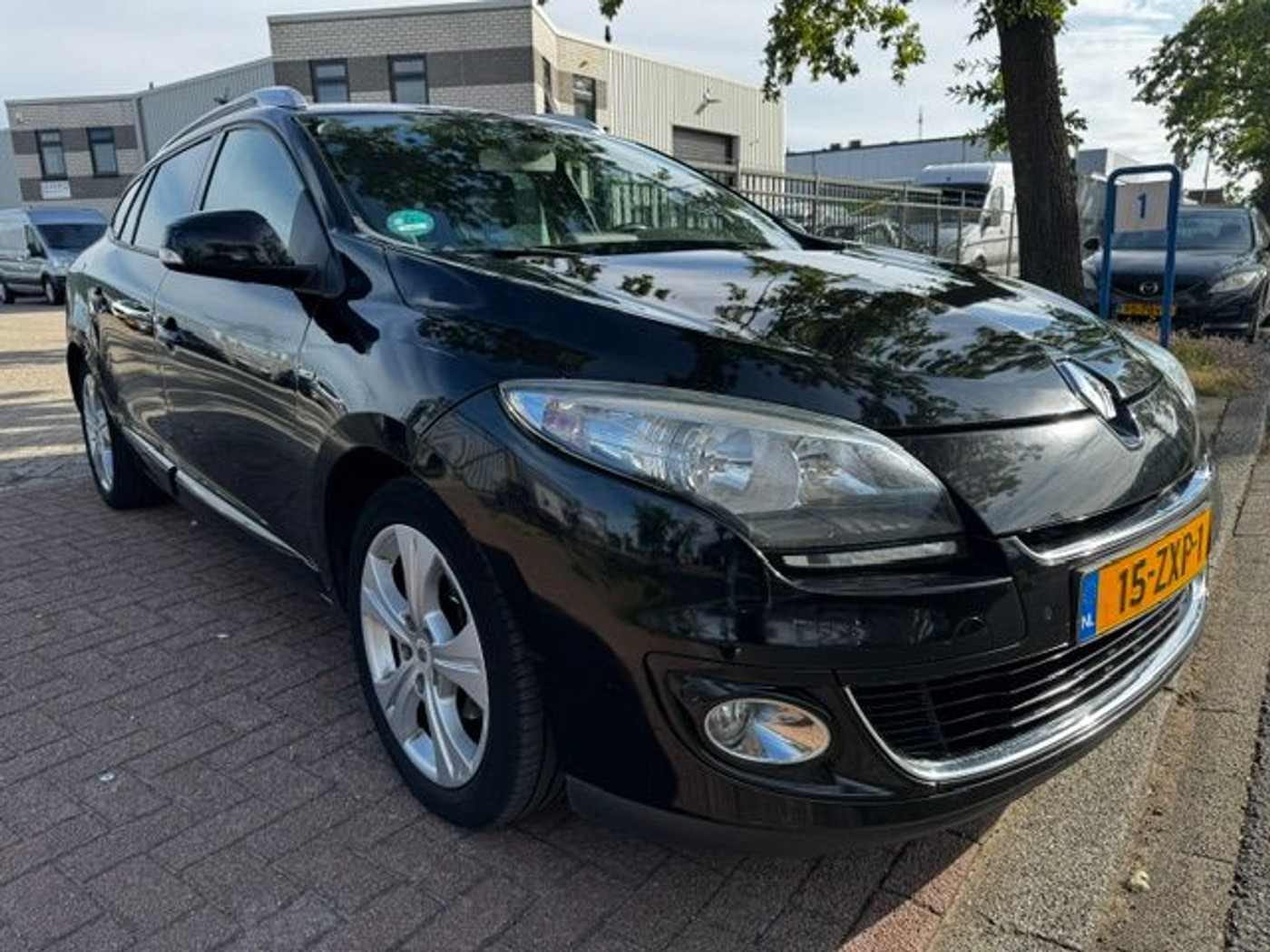 Renault Megane 1.5 dCi 110pk Bose 2013 - voorkant