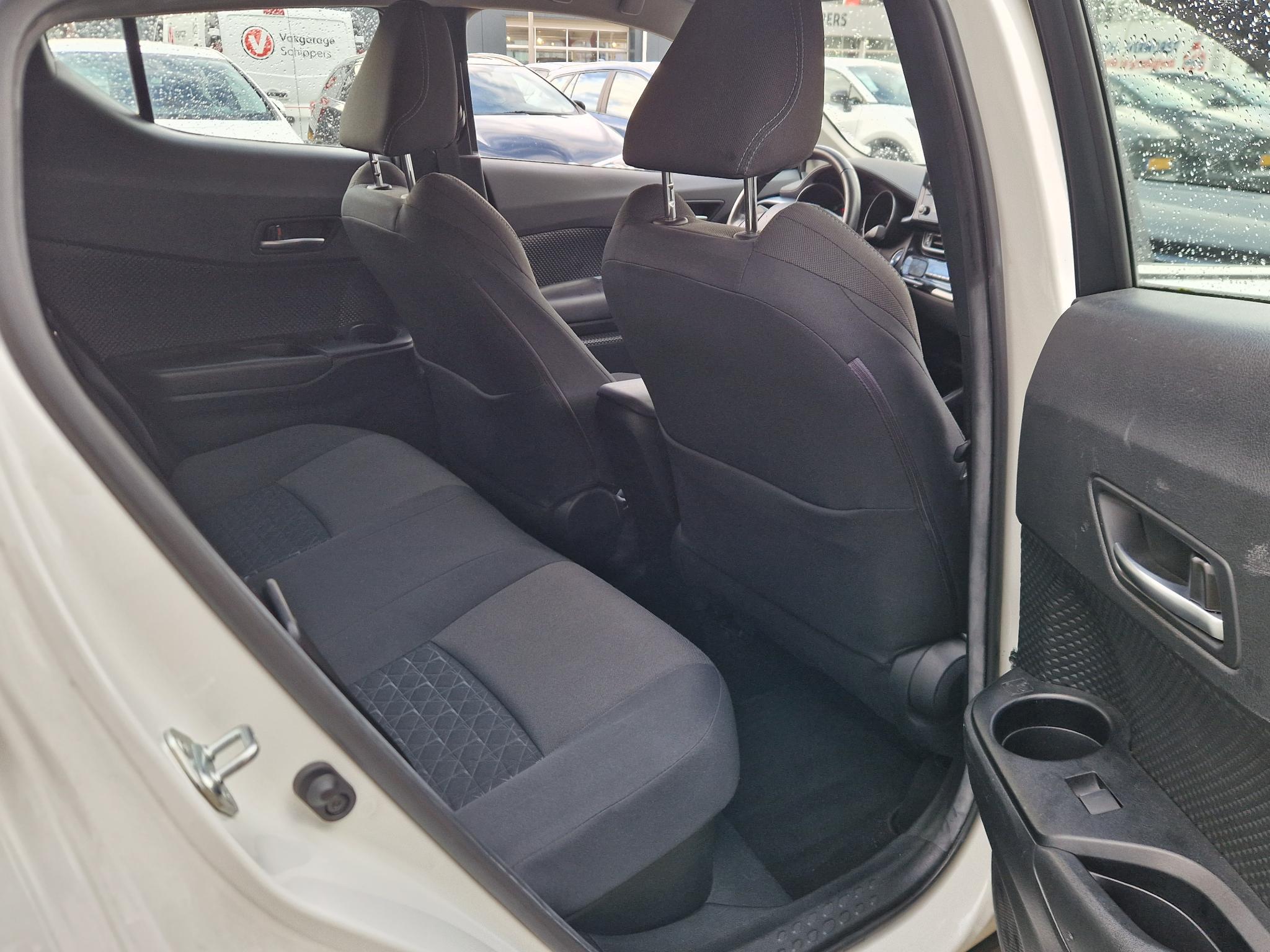 Foto van Toyota C-hr