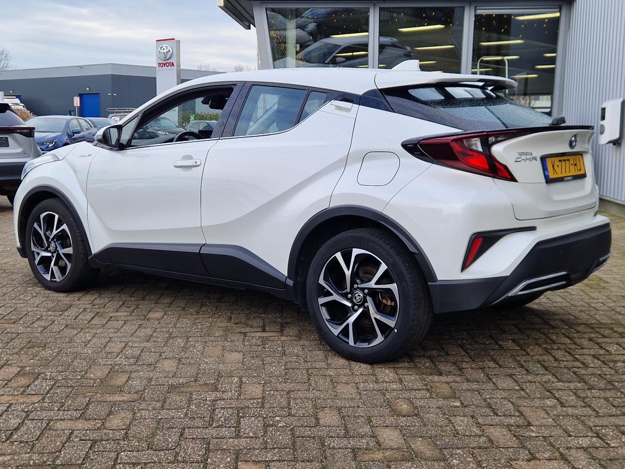 Foto van Toyota C-hr