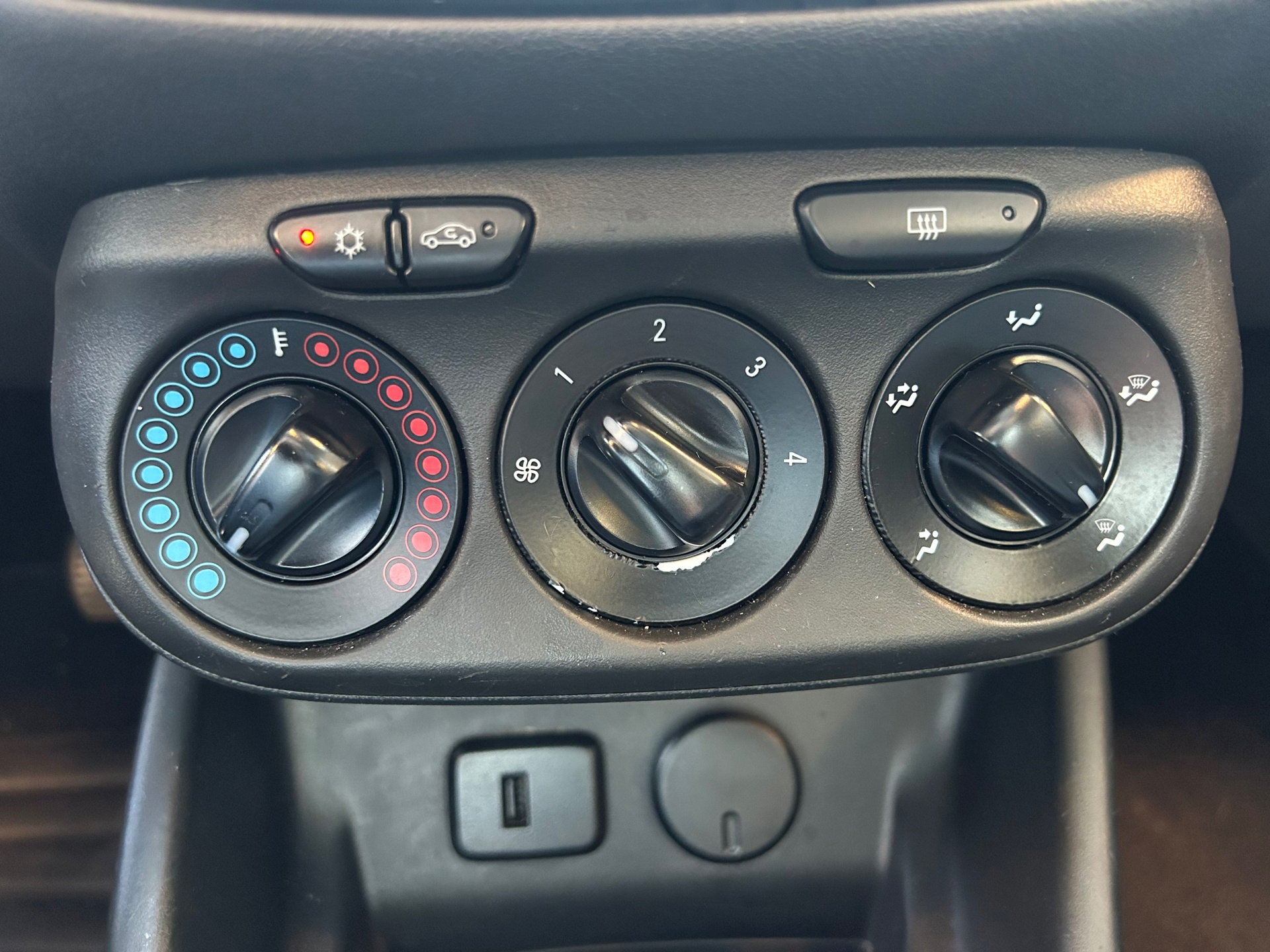Foto van Opel Corsa-e