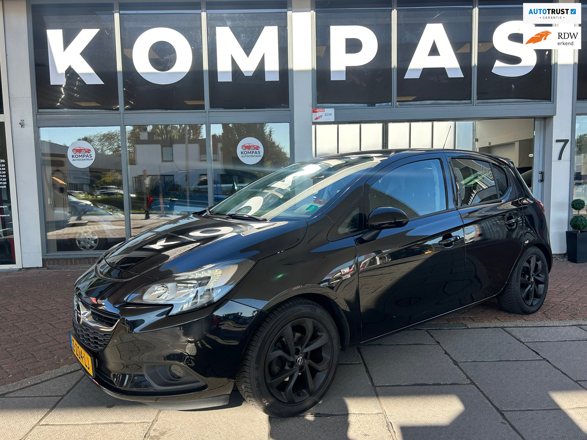 Opel Corsa-e 1.2 Black Edition |Apple Carplay|Airco|1EIG|CruiseC.|PDC|Usb|LM.Velgen|EL.Ramen|Bluetooth|APK27|5DRS| 2019 - voorkant