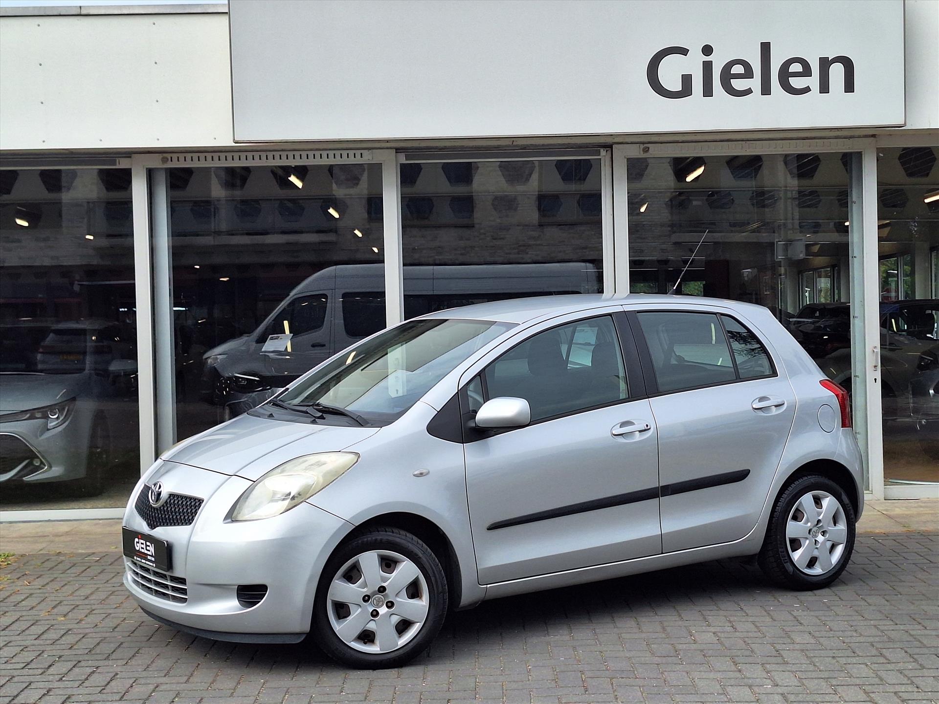 Toyota Toyota Yaris 1.3 16V VVT-I 5DR Sol | Automaat, Airconditioning, Lage kilometerstand 2006 - voorkant