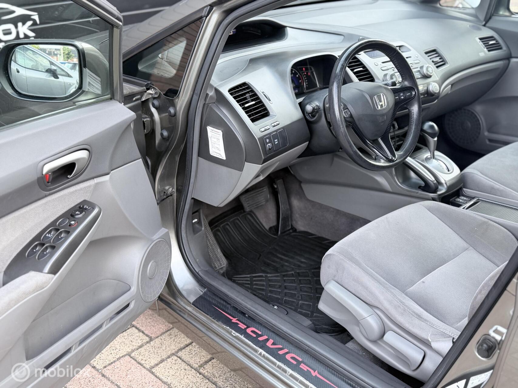 Foto van Honda Civic 4dr Hybrid