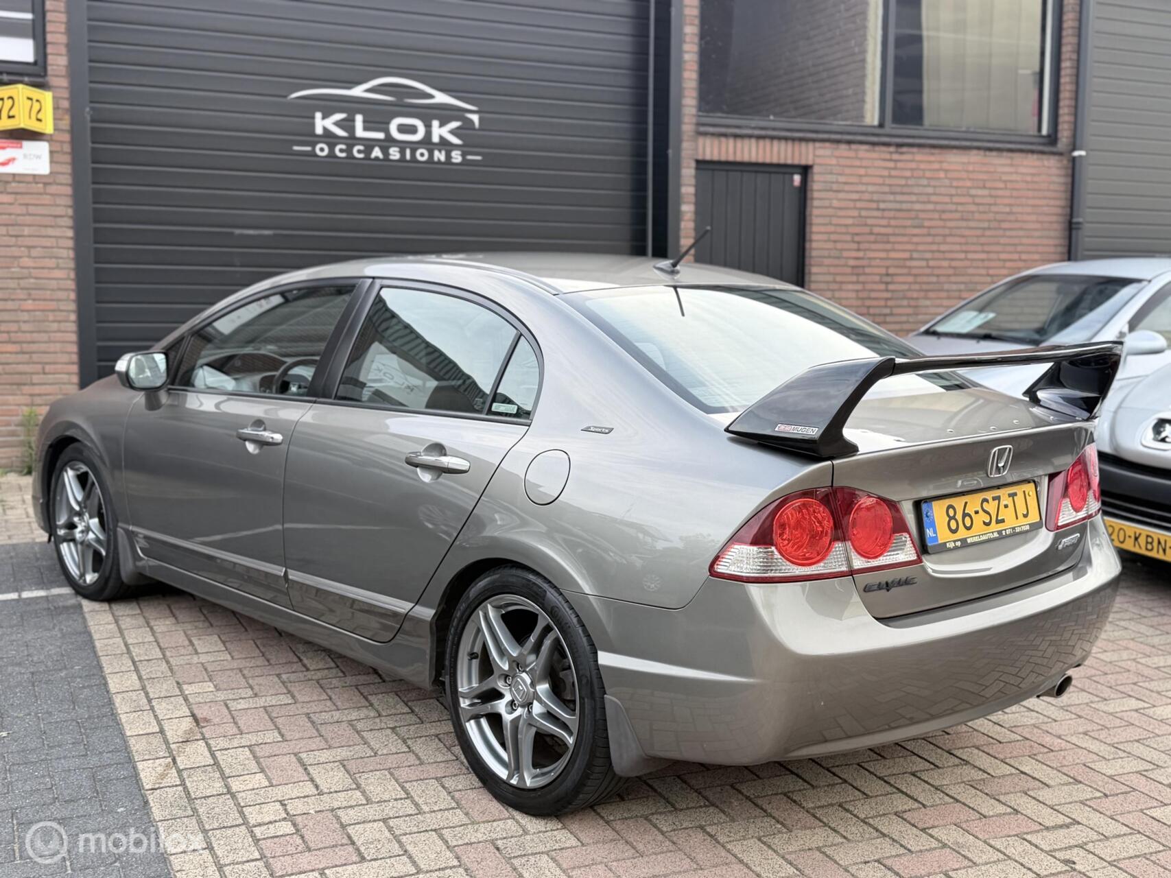 Foto van Honda Civic 4dr Hybrid