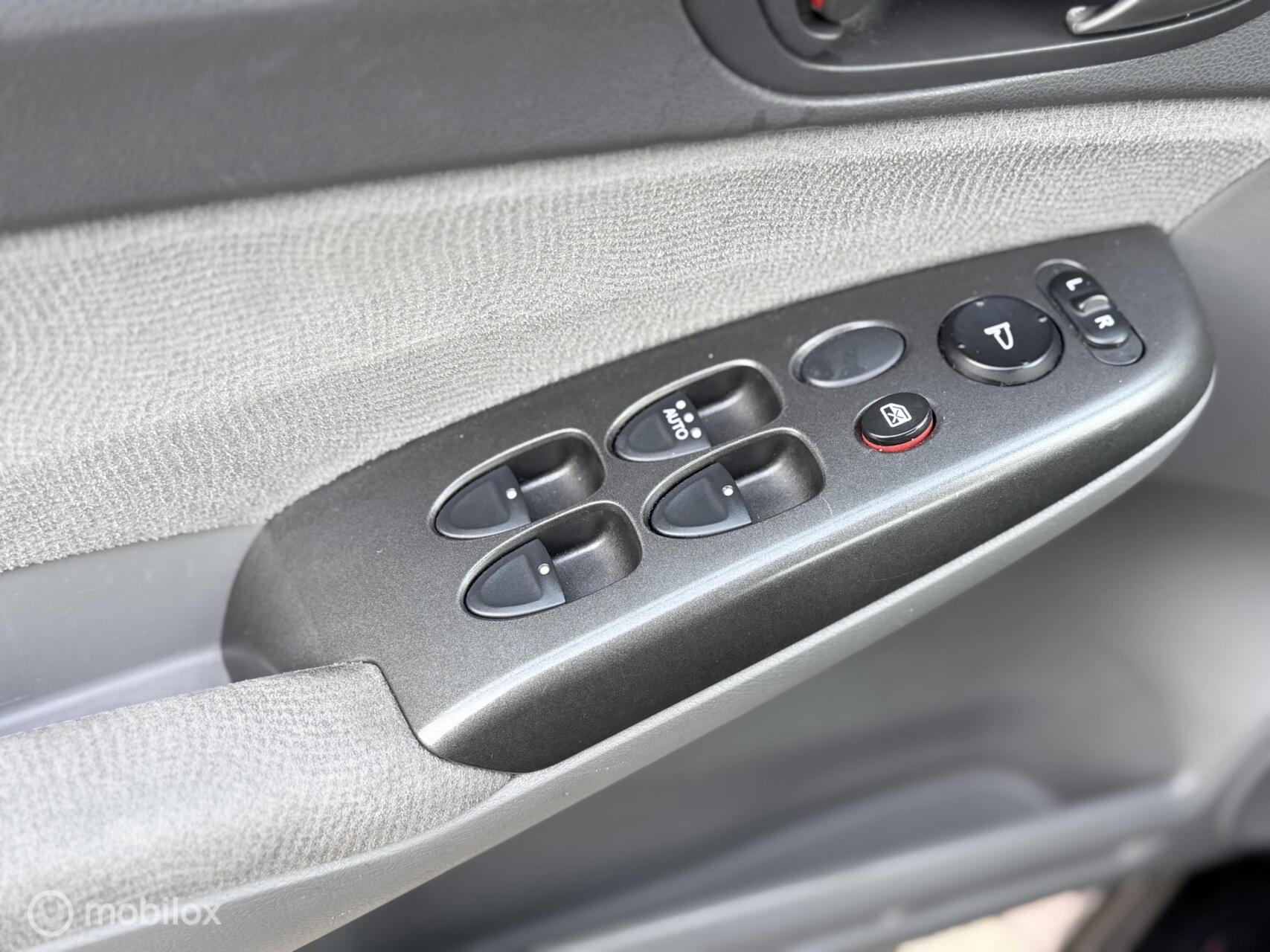 Foto van Honda Civic 4dr Hybrid