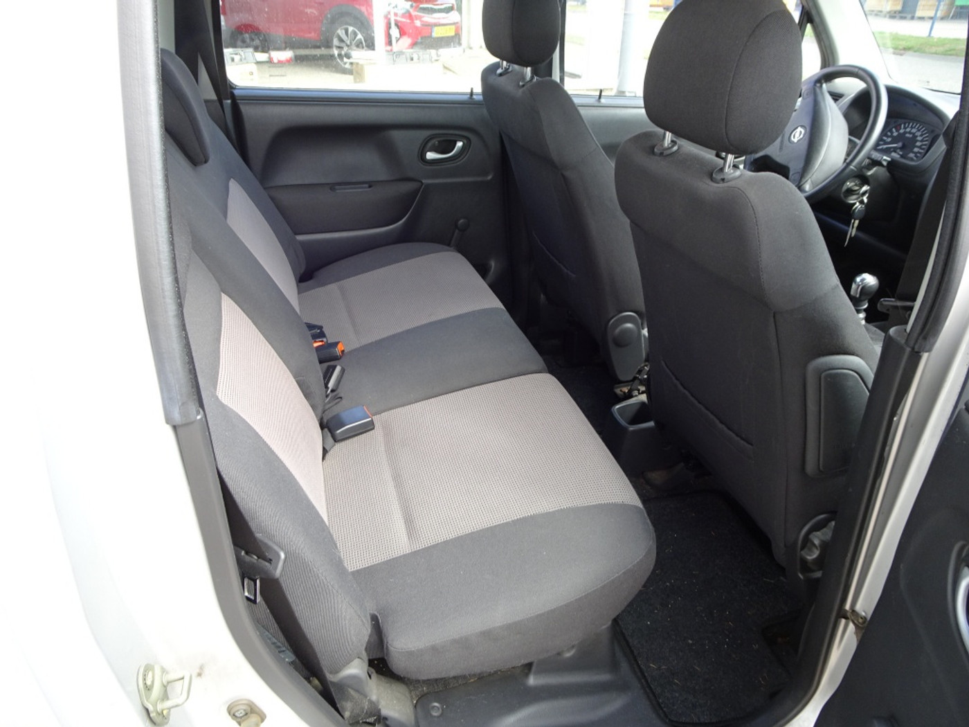 Foto van Opel Agila