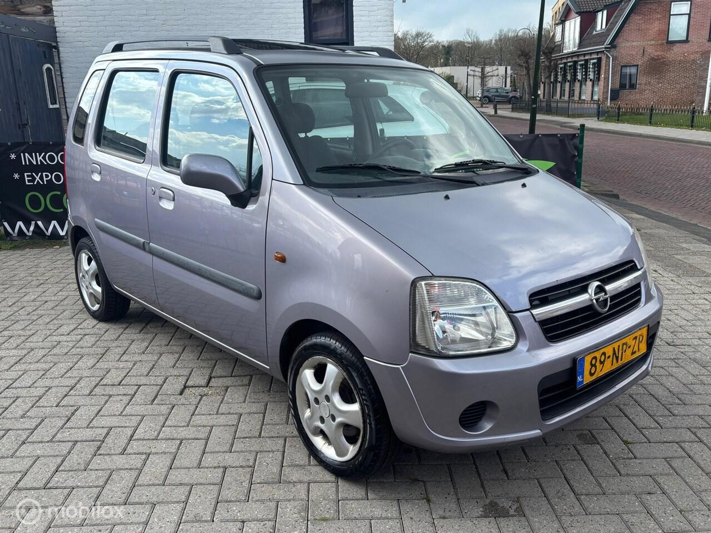 Foto van Opel Agila