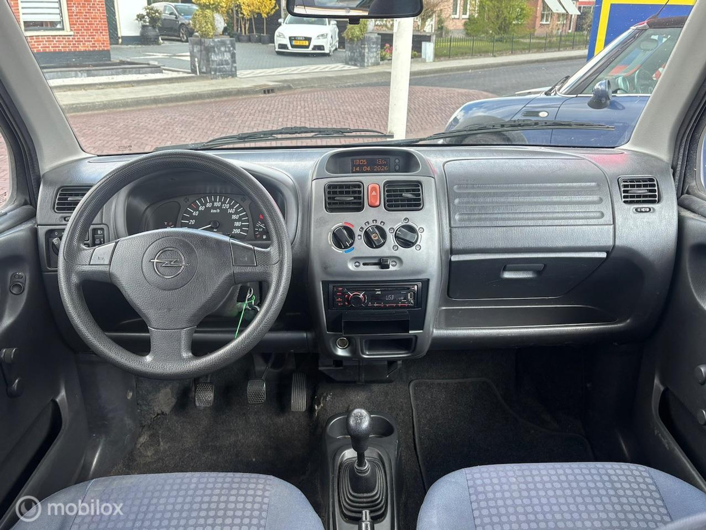 Foto van Opel Agila