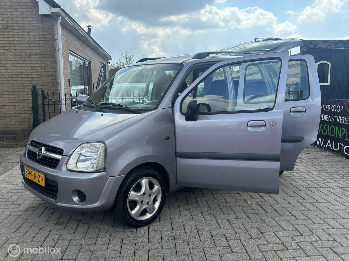 Foto van Opel Agila
