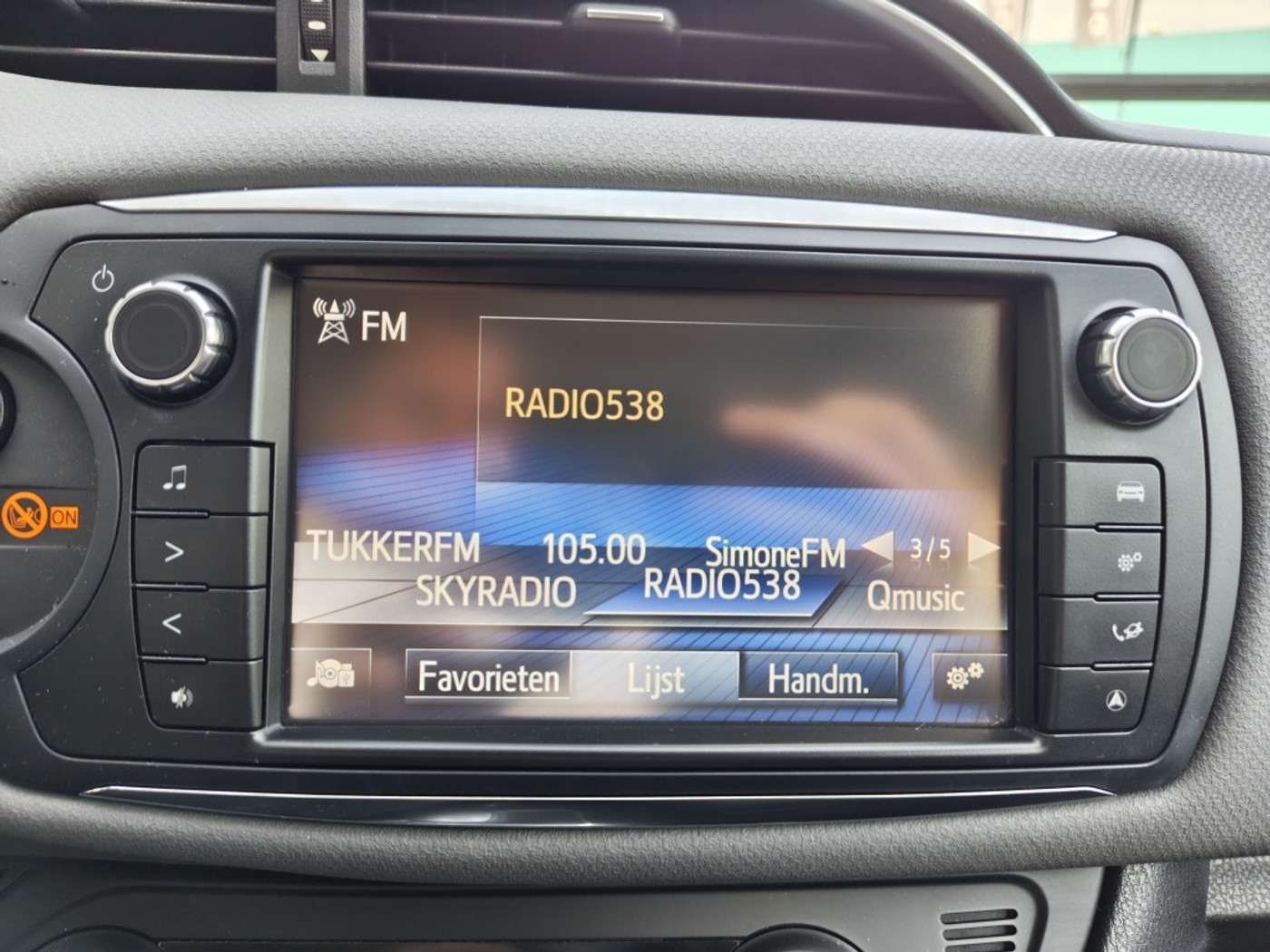 Foto van Toyota Toyota Yaris Hybrid