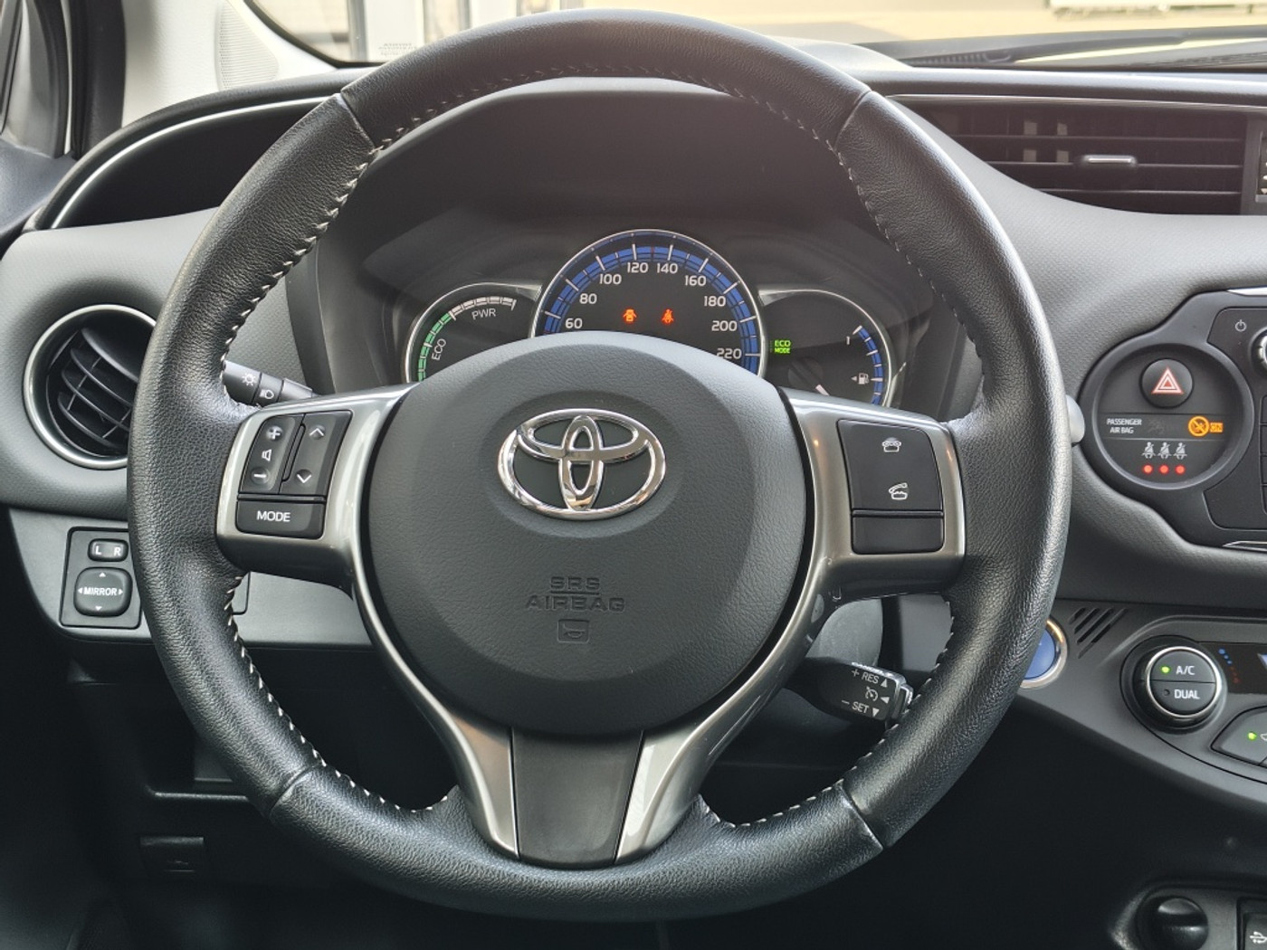 Foto van Toyota Toyota Yaris Hybrid