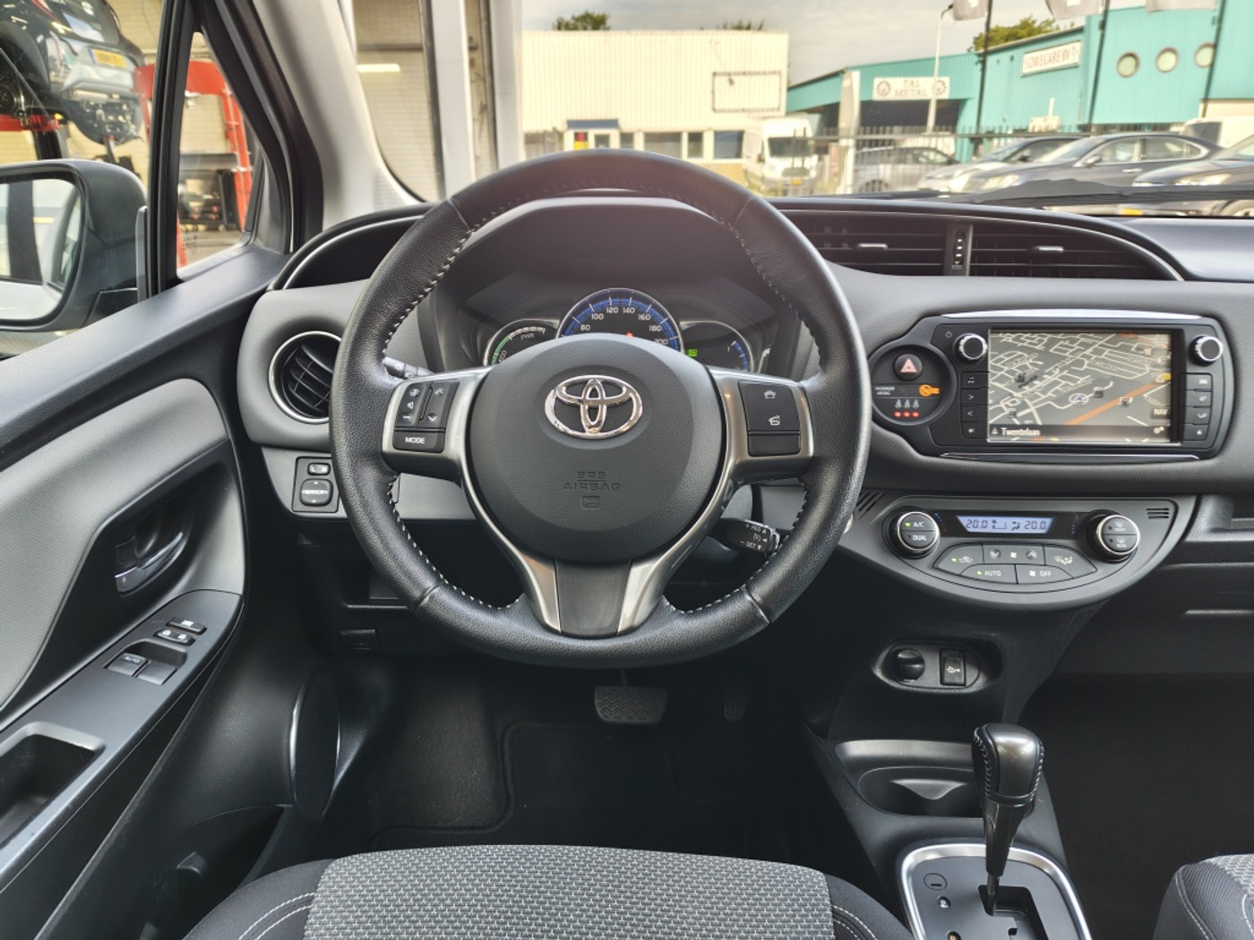 Foto van Toyota Toyota Yaris Hybrid