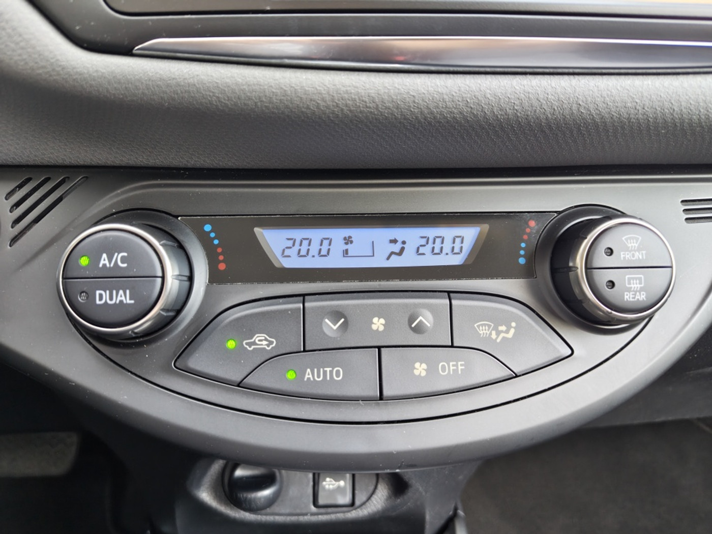 Foto van Toyota Toyota Yaris Hybrid