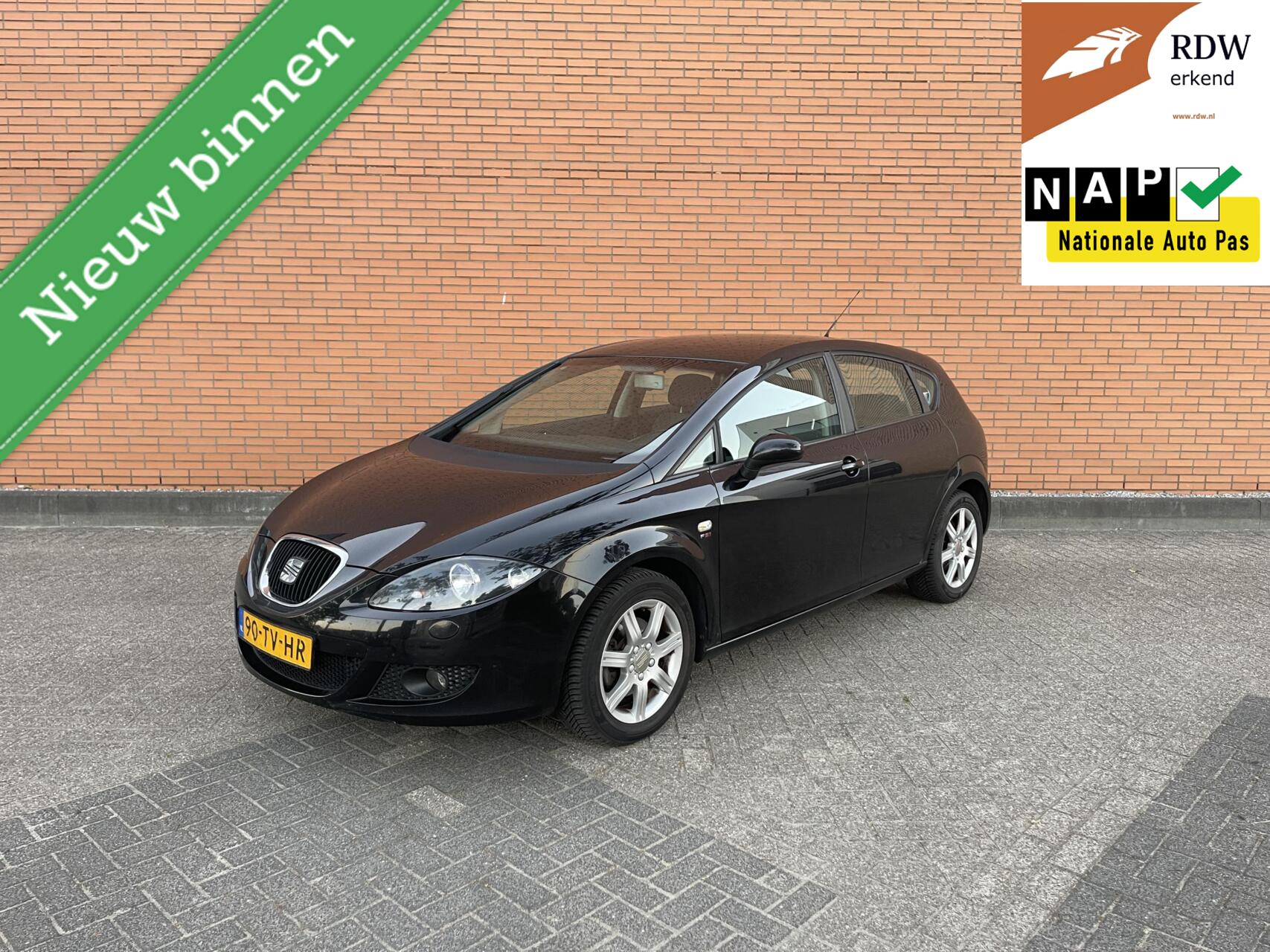Seat Leon 2.0 FSI Stylance AUTOMAAT | NAP | APK-27 | STLVRMN 2007 - voorkant