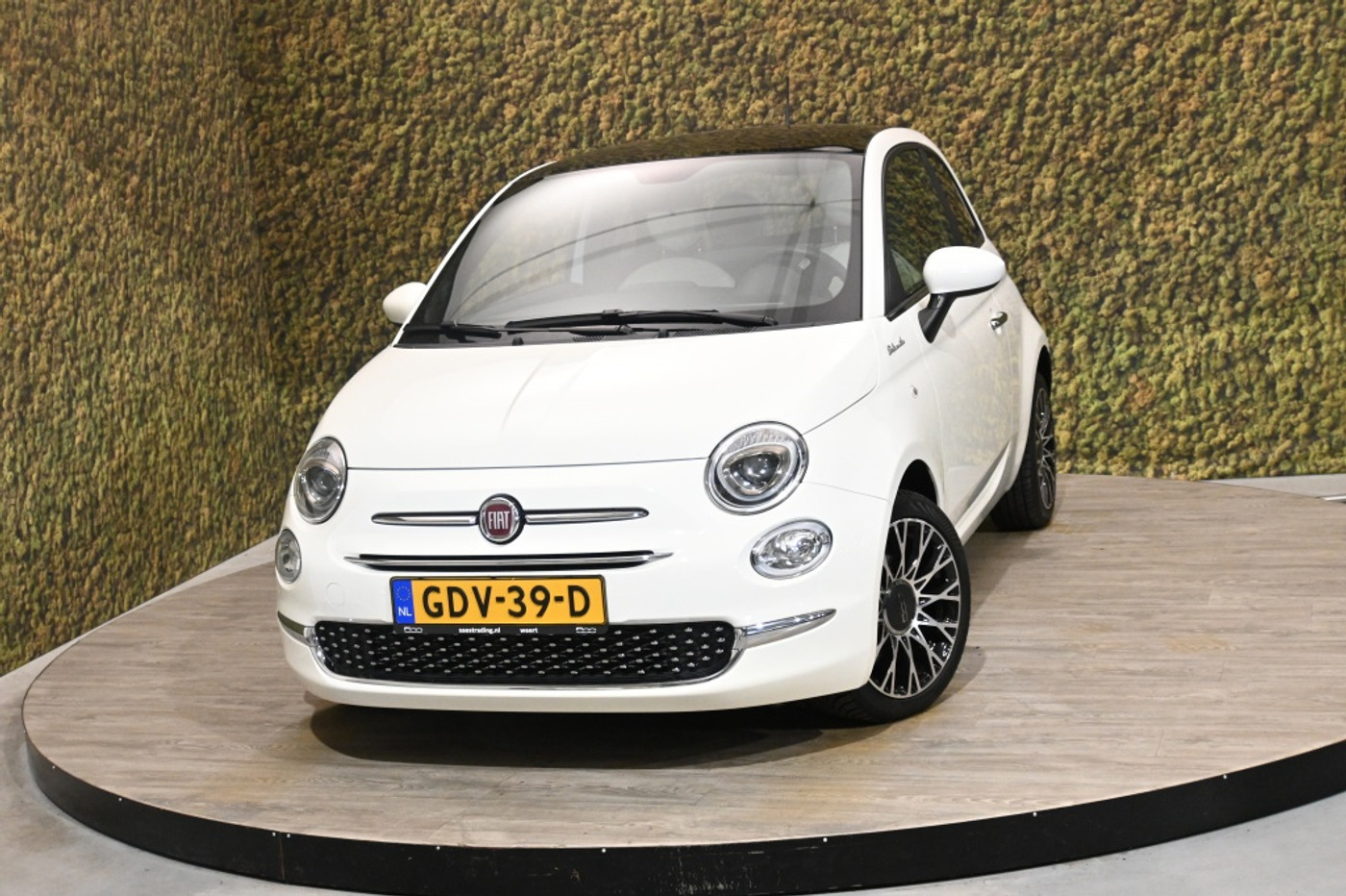 Fiat 500 1.0 Hybrid Dolcevita | Carplay | Panorama | Airco 2022 - voorkant