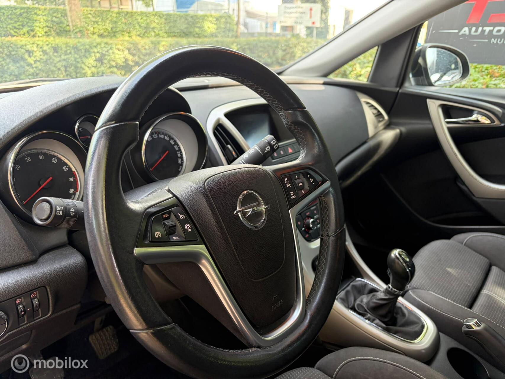 Foto van Opel Astra Sports Tourer