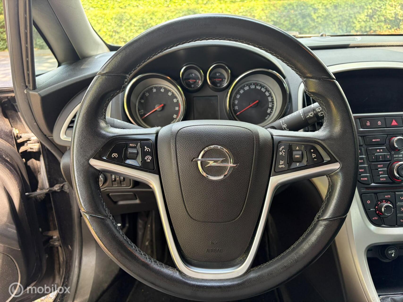 Foto van Opel Astra Sports Tourer