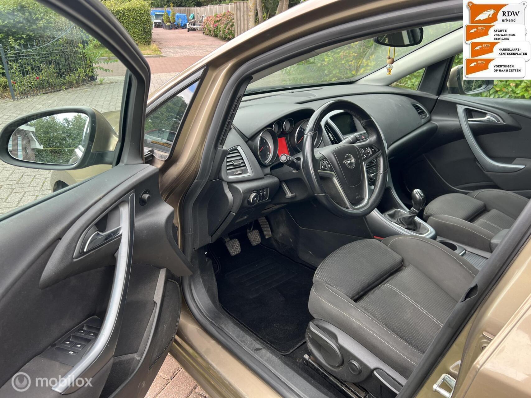 Foto van Opel Astra Sports Tourer