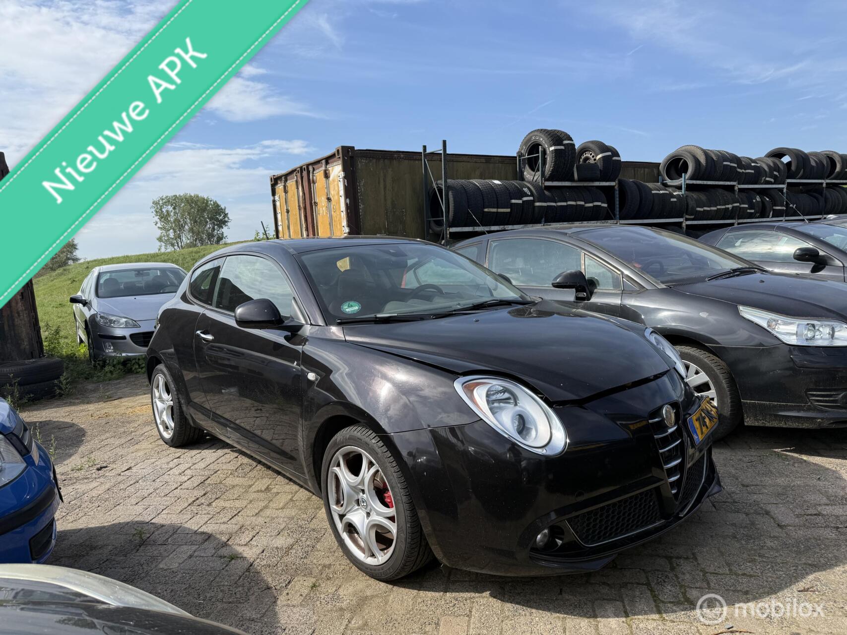 Alfa Romeo Alfa Mito 1.4 T Distinctive, BJ 2010, Schade linksvoor 2010 - voorkant