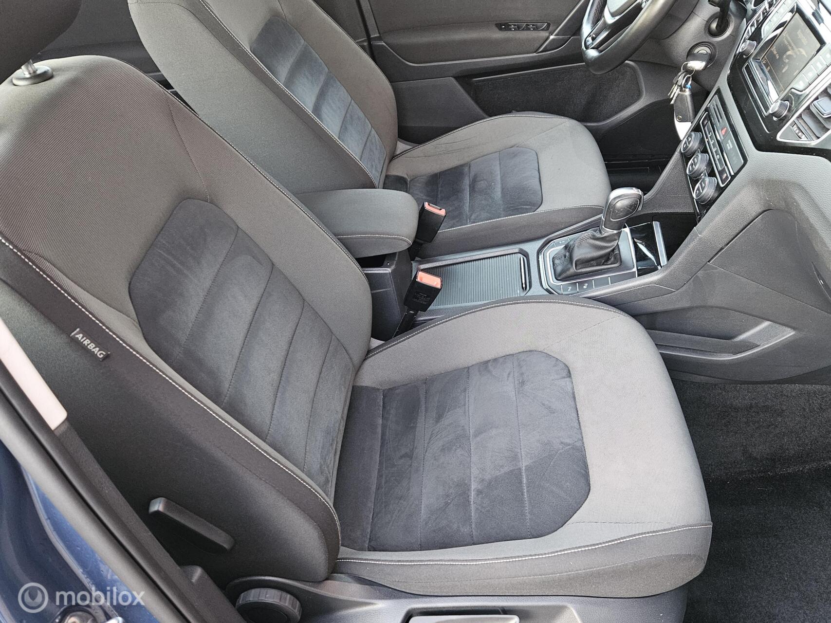 Foto van Volkswagen Golf Sportsvan