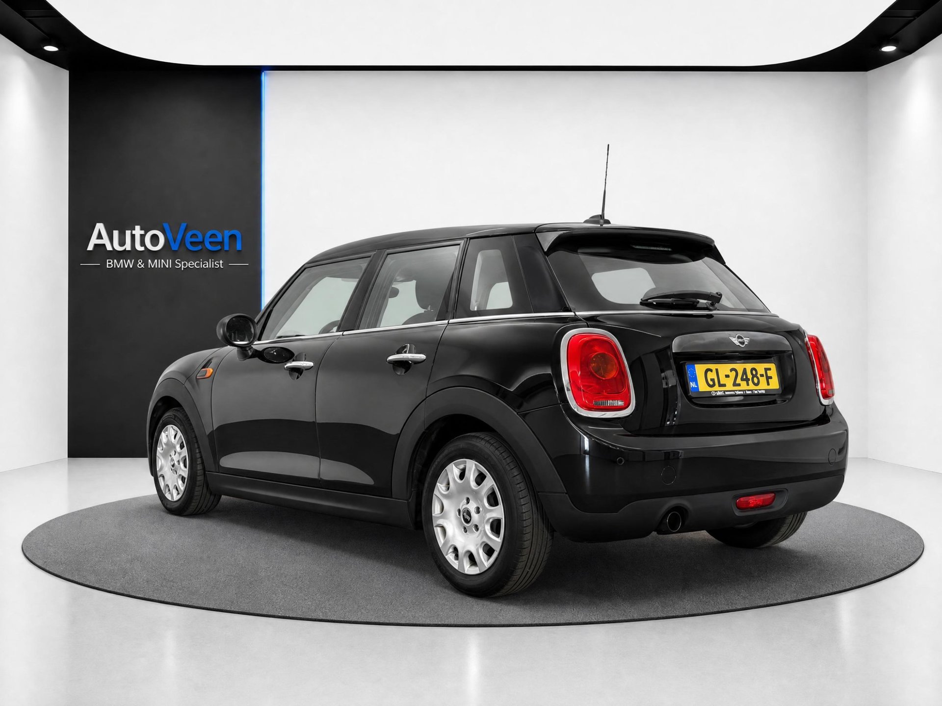 Foto van Mini One