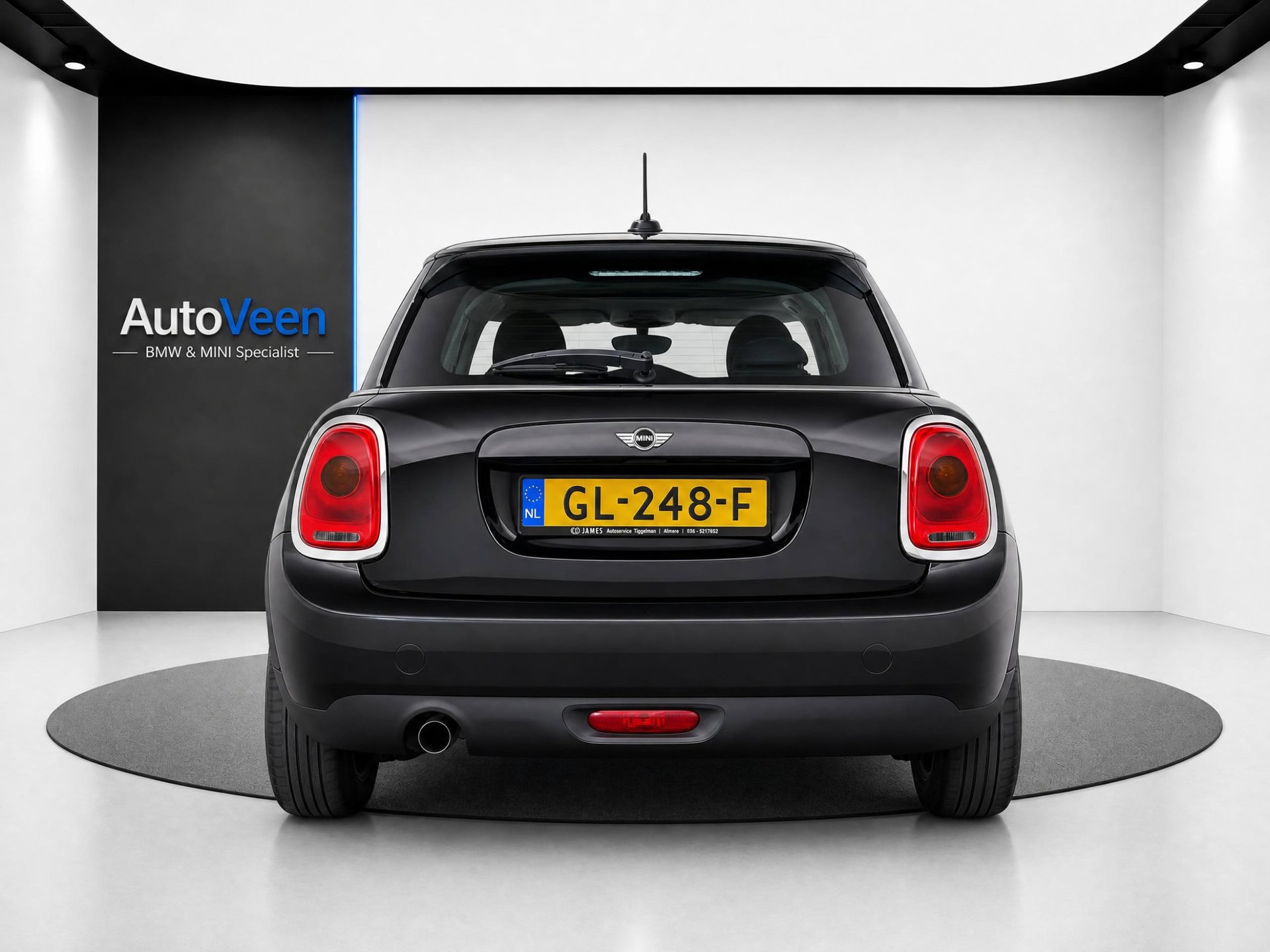 Foto van Mini One