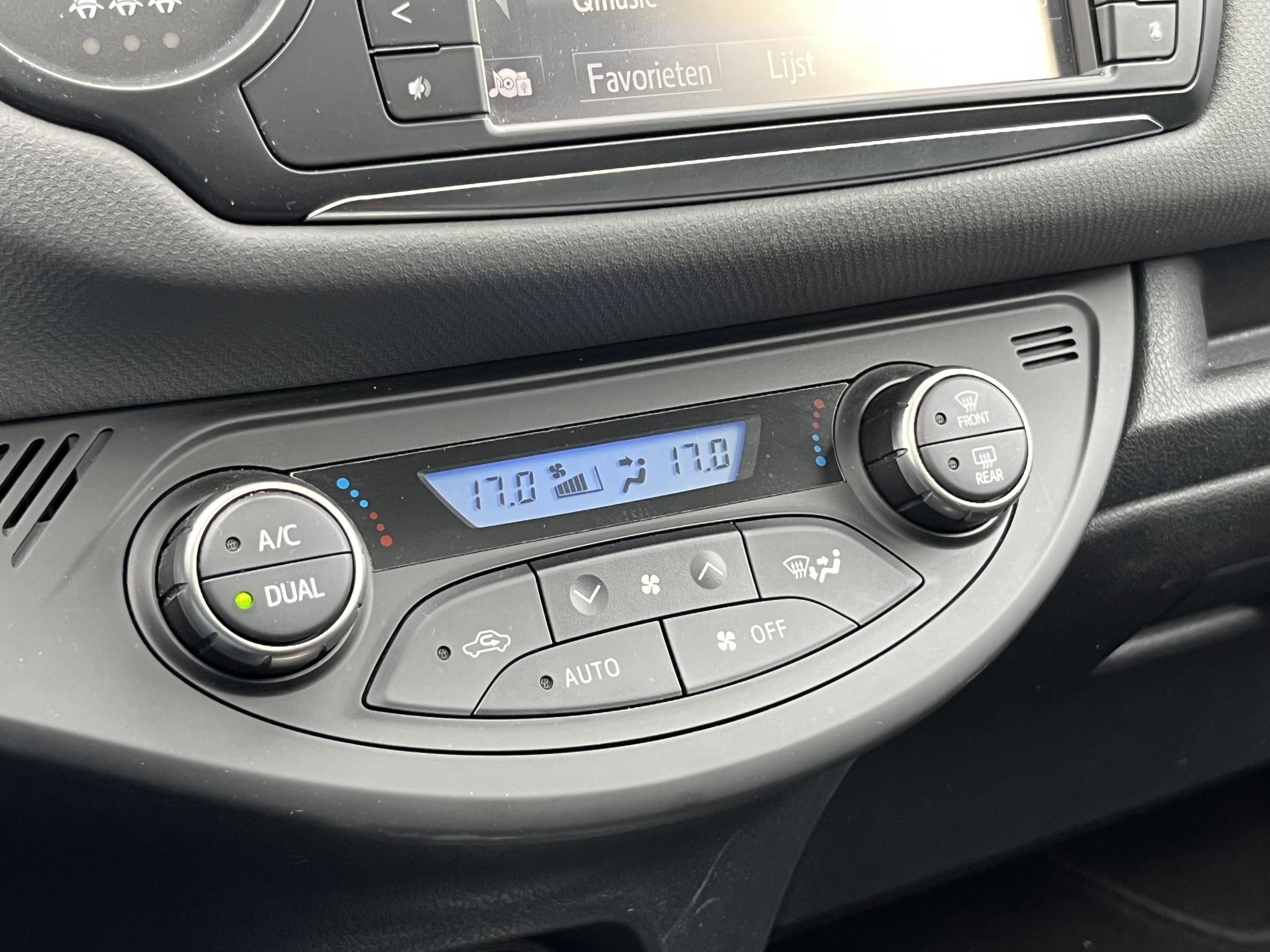 Foto van Toyota Toyota Yaris Hybrid