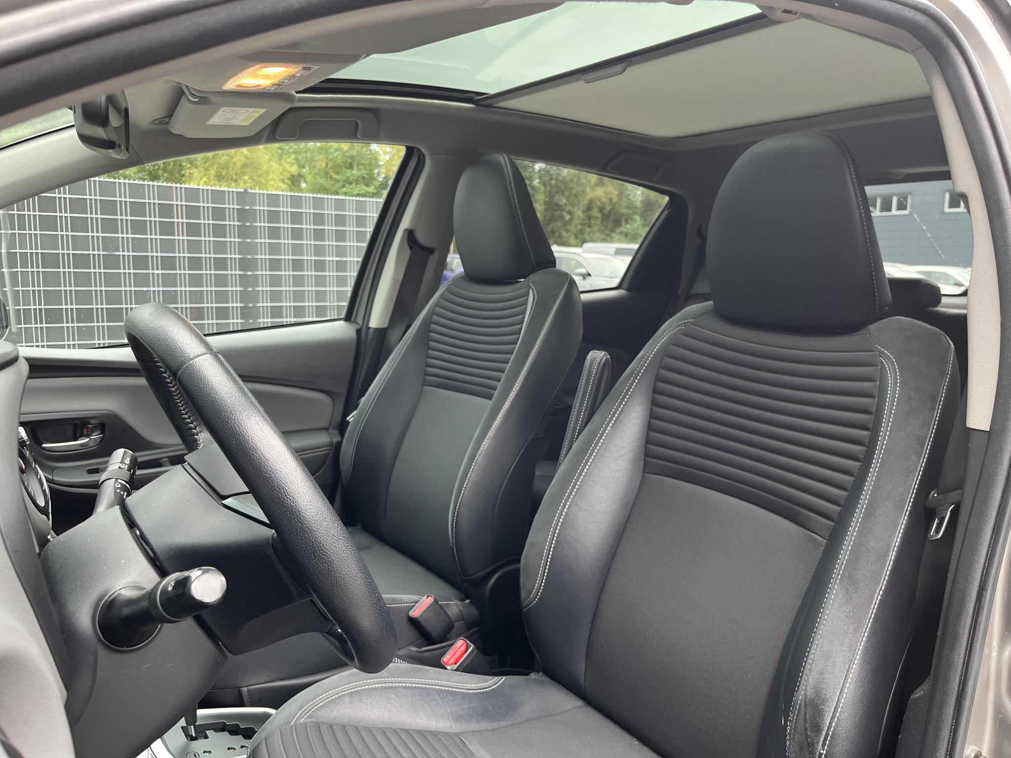 Foto van Toyota Toyota Yaris Hybrid