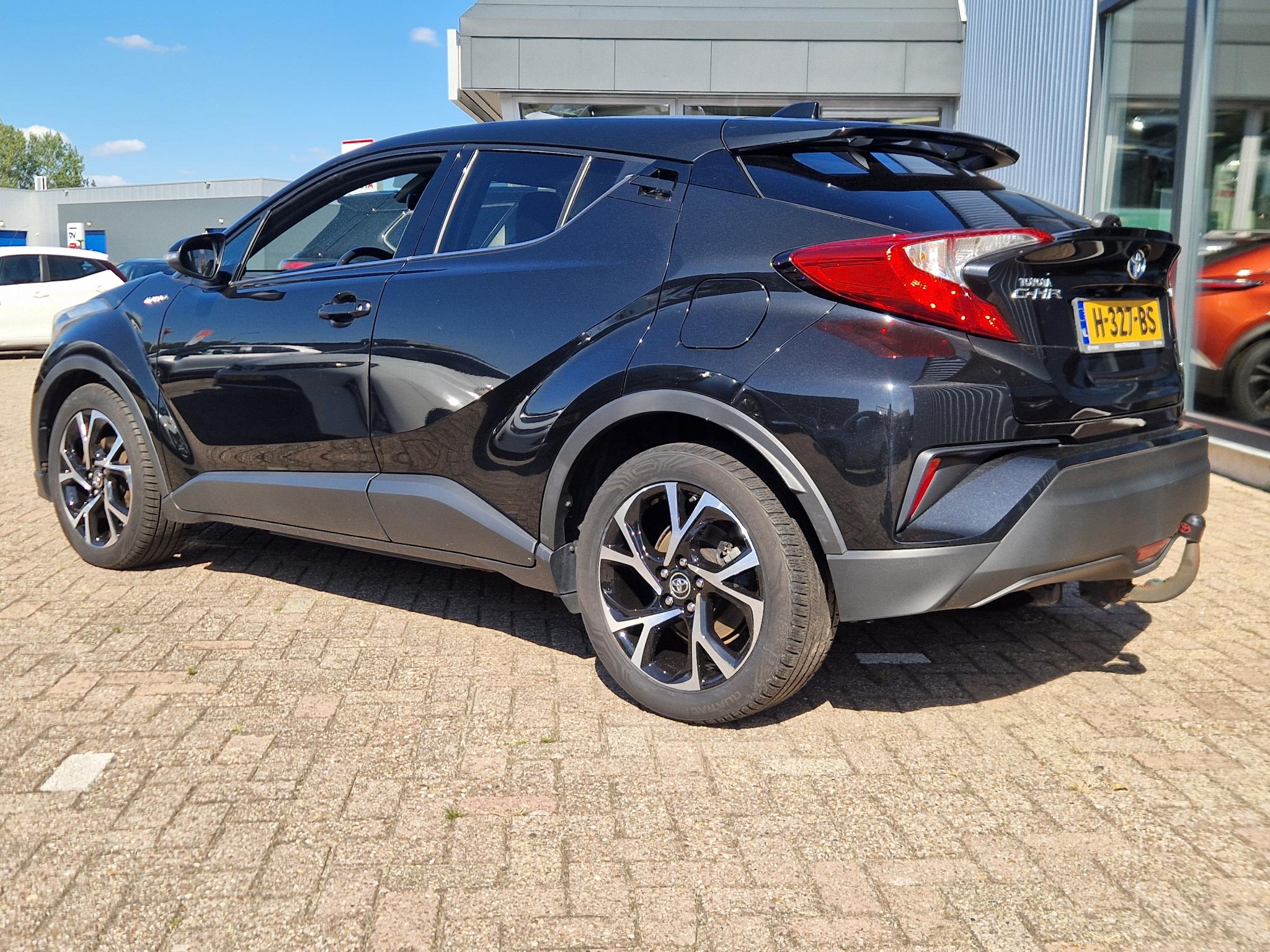 Foto van Toyota Toyota C-hr