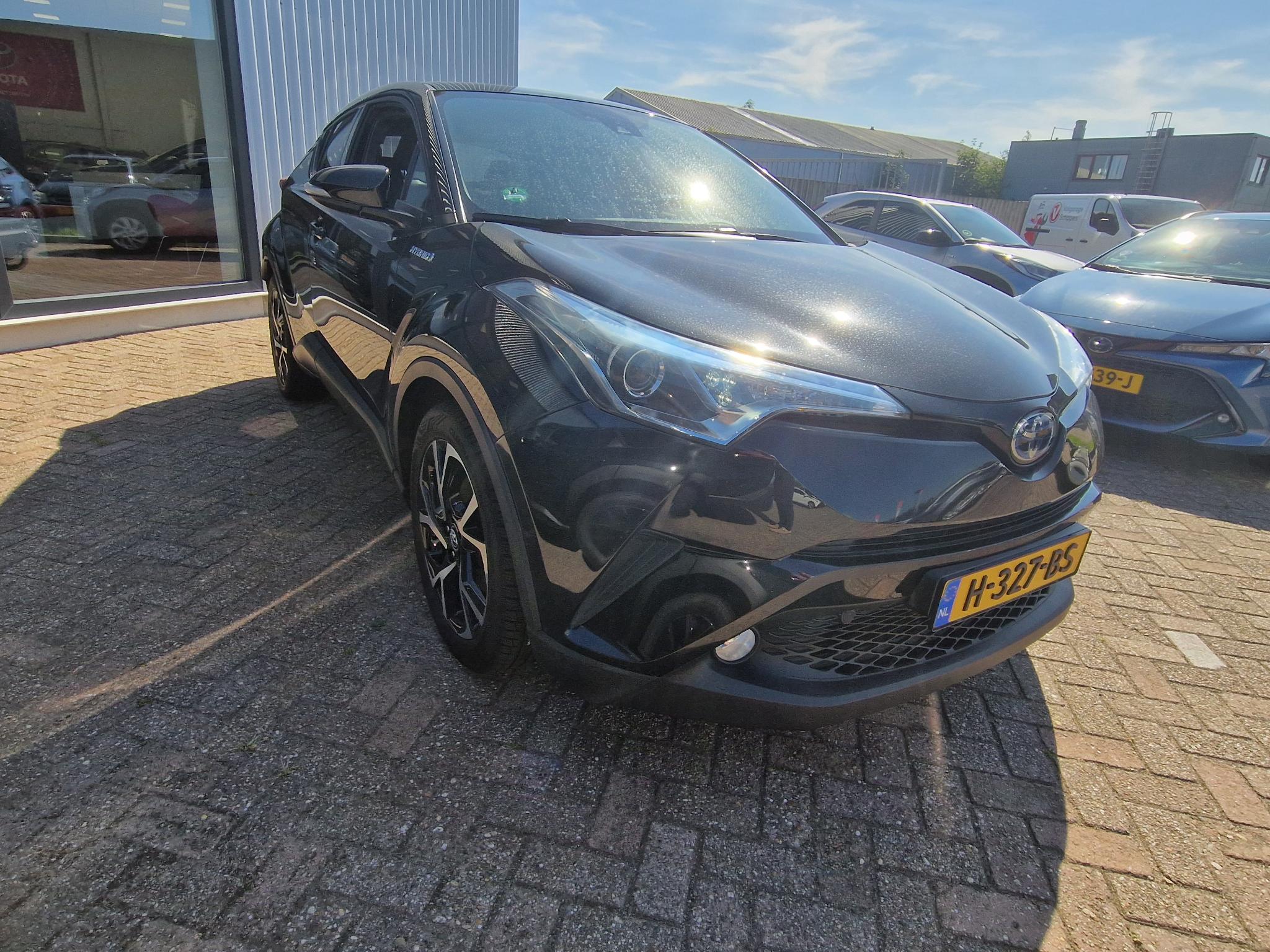 Foto van Toyota Toyota C-hr