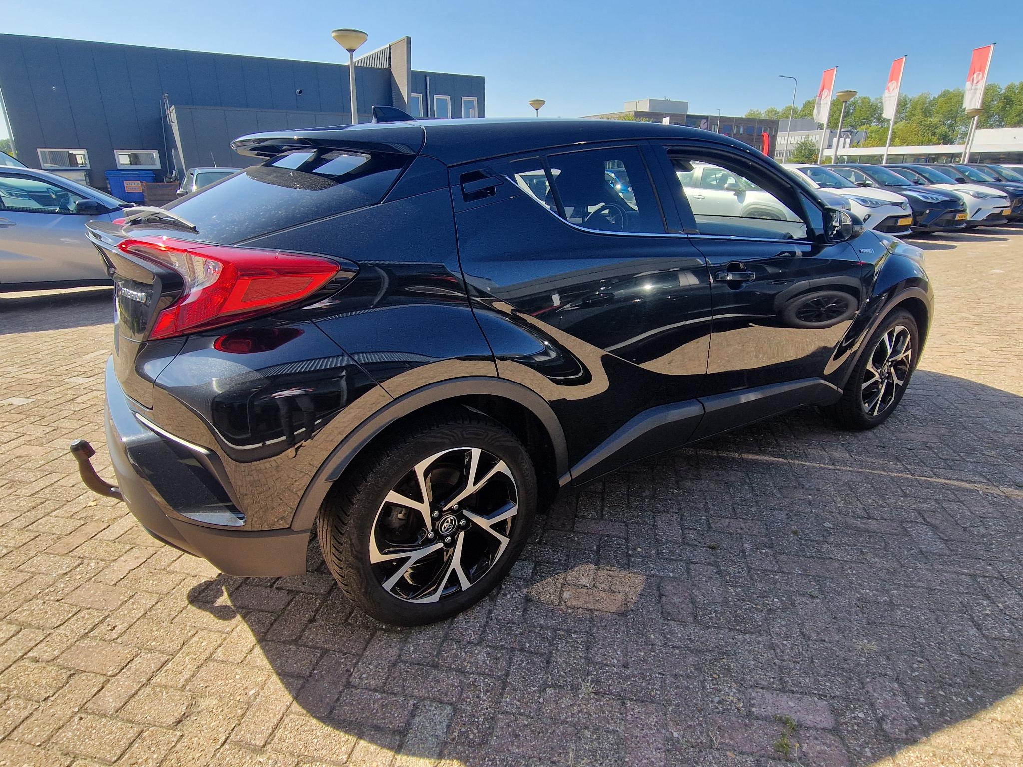Foto van Toyota Toyota C-hr